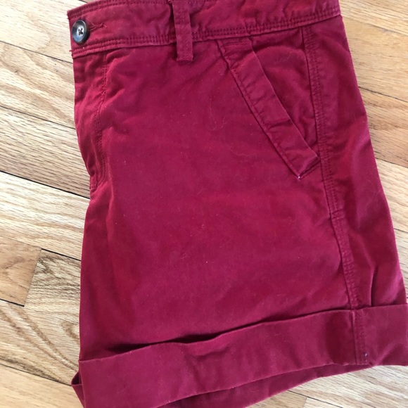 Old Navy Red Shorts size 10 Mid Rise - Picture 3 of 6